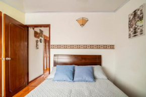 Excelente habitación cerca parque Simon Bolivar, Embajada y Movistar3